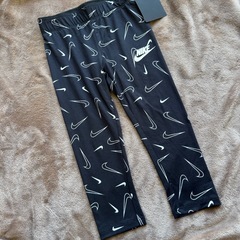 NIKE キッズ服　ズボン　3T 新品タグ付きの画像