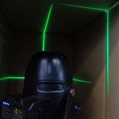 VOICE Model G3 3ライン グリーンレーザー 墨出し器 バッテリー2個付き【市川行徳店】【店頭取引限定】【中古】管理番号：ITCY7TY0FW42の画像