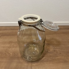 梅酒漬け用ビンの画像