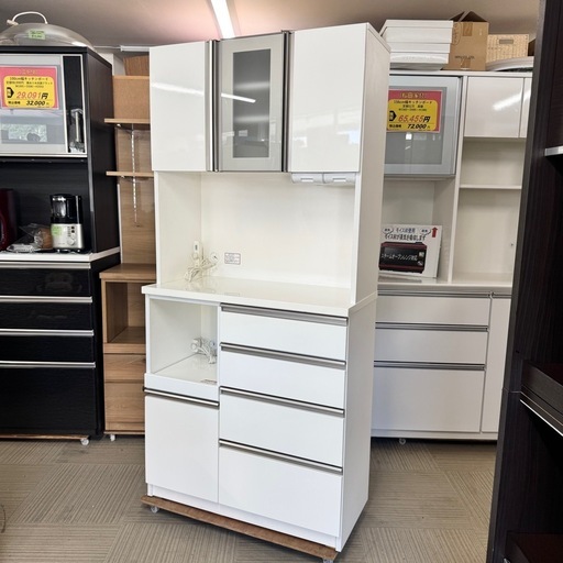 【美品‼️】ニトリ 90cm幅キッチンボード 食器棚 収納家具 鏡面仕上げホワイト♪