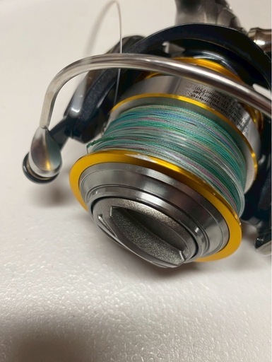 年末価格　ダイワEM MS4000H スピニングリール
