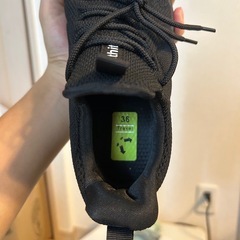 スニーカー（22.5~23.0cm）の画像