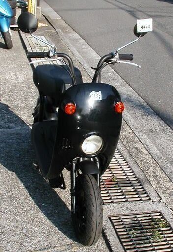 スズキ チョイノリ 　超美品 中古、BK、右側カウル割れ修理跡有り