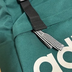 adidasリュックの画像