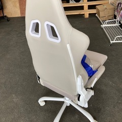 ゲーミングチェアの画像