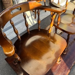 (B) 飛騨産業 キツツキマーク 2脚セット ウィンザーチェア 木製ダイニングチェア ヴィンテージ 無垢 椅子 イス 中古品 ④の画像