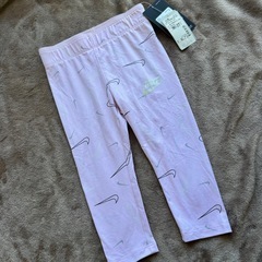NIKE 子供服　2T(90)サイズ　セットアップ　新品タグ付きの画像