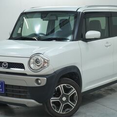 ハイブリッド軽自動車！ブラックの内装でインパネにホワイトを差し色！の画像