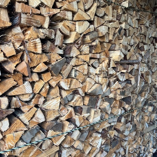 ヒノキ　スギ　針葉樹　薪