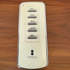 照明　6連シーリングライト　木製の画像