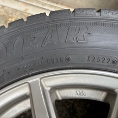 2022年式  スタッドレスタイヤ　205/60R16  92Q ホイール付き　の画像