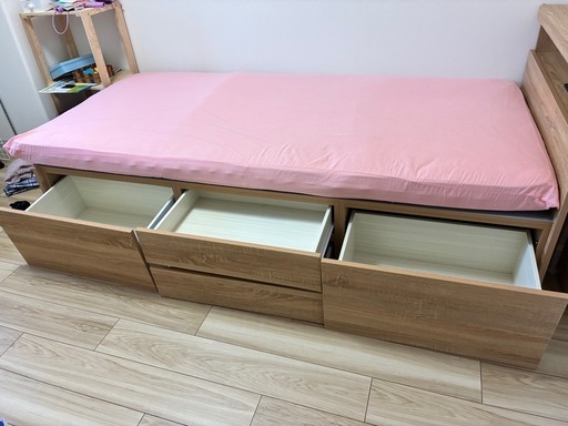 収納付きシングルベッド　決まりました