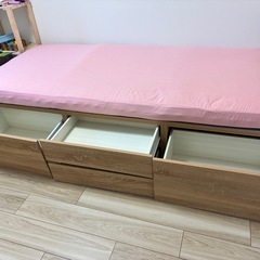 収納付きシングルベッドの画像