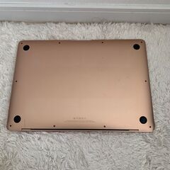 MacBookAir A1932 8GB 256GBCore i5 本体のみ ノートパソコン ゴールドの画像