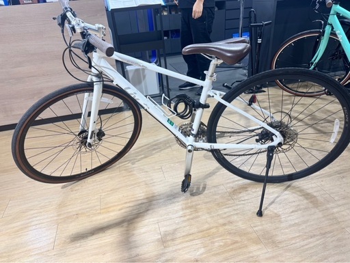 【ジャンク】LIV　ESCAPE R W DISC LTD