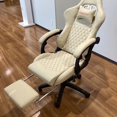 ゲーミングチェアオットマン付き【町田市再生家具】251856の画像