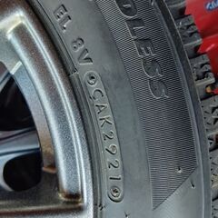 155/65R14アルミ付きスタッドレスの画像