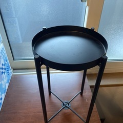 IKEA 植物置く台の画像