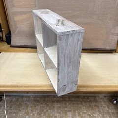 アンティーク風マルチディスプレイの画像