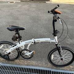 折りたたみ自転車 20インチ 変速ありありの画像