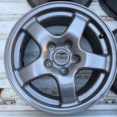R32 GTR 純正ホイール　16インチ　8j+30 114.3 5hの画像