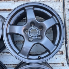 R32 GTR 純正ホイール　16インチ　8j+30 114.3 5hの画像
