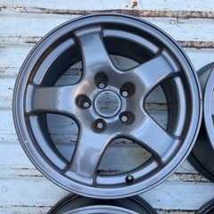 R32 GTR 純正ホイール　16インチ　8j+30 114.3 5hの画像