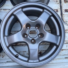 R32 GTR 純正ホイール　16インチ　8j+30 114.3 5hの画像