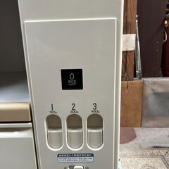 米びつ付きレンジ台‼　100Vコンセント付きの画像