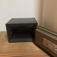 金庫✨運び出して下さいの画像