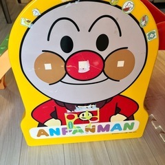 アンパンマン滑り台の画像