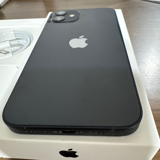 【極美品】iPhone12 ブラック