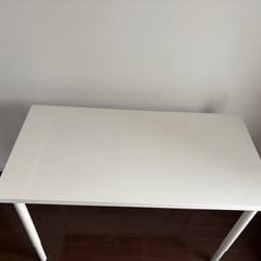 IKEA テーブルの画像