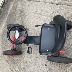 子供用ペダルカーの画像