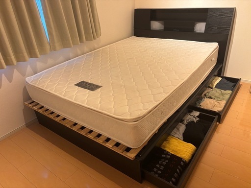 ダブルベットandベッドフレーム