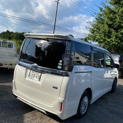 トヨタヴォクシー 80ハイブリッド煌後期仕様！の画像