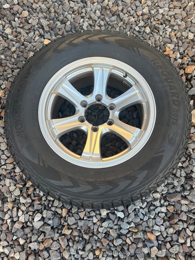 スタッドレス /265/65R17 ナット付き