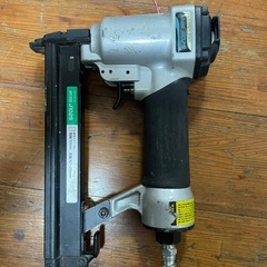 4  タッカーの画像