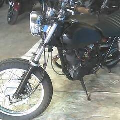YAMAHA SR400-2 黒 車検残R7/11月 エンジン始動動画 名変で乗れます 半額配送キャンペーン 現状渡し諸経費￥0- 横浜 P-Yardの画像