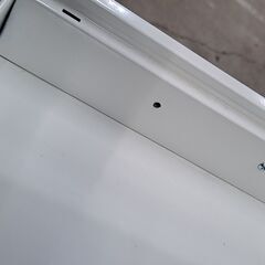 【リサイクルショップどりーむ天保山店】No.4334　袖机　カギ付き　ビス1つ欠品😢　の画像