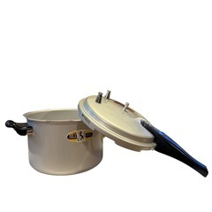 【未使用】料理の鉄人 陳建一 アルミ製圧力鍋 20cm 4.4ℓの画像