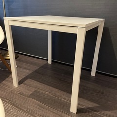 IKEAダイニングテーブル　メルトルプ　の画像