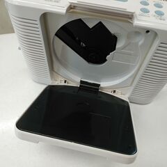 品質保証☆配達有り 2200円 (税込）東芝 CDラジオ クロックラジオ 防水 アダプター無しの画像