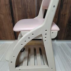 KOIZUMI学習椅子の画像