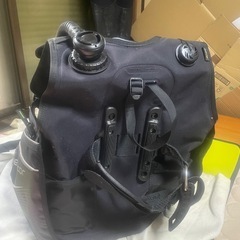 TUSA（ツサ）のダイビング用BCジャケットレギュレータセットの画像