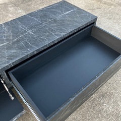 【LOWYA/ロウヤ】【🔴新品9万円】テレビ台　テレビボード　大理石調　黒　ブラック　収納家具　収納棚　インテリア　オシャレ家具【幅240奥42高36】の画像