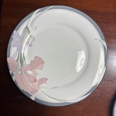 ノリタケ大皿1枚小皿5枚セットの画像