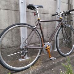 GIANT　ジャイアント　クロスバイクです。　前後タイヤ新品交換済みです。の画像