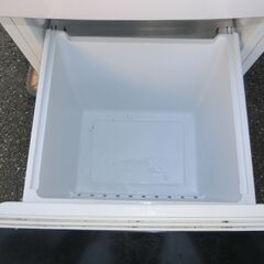 2020年製 Hisense 2ドア 冷凍冷蔵庫 HR-D15C 1人暮らし ハイセンス 幅48cm 150L パールホワイト 右開き 自動霜取り コンパクトの画像