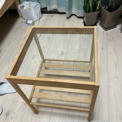 IKEA サイドテーブルの画像